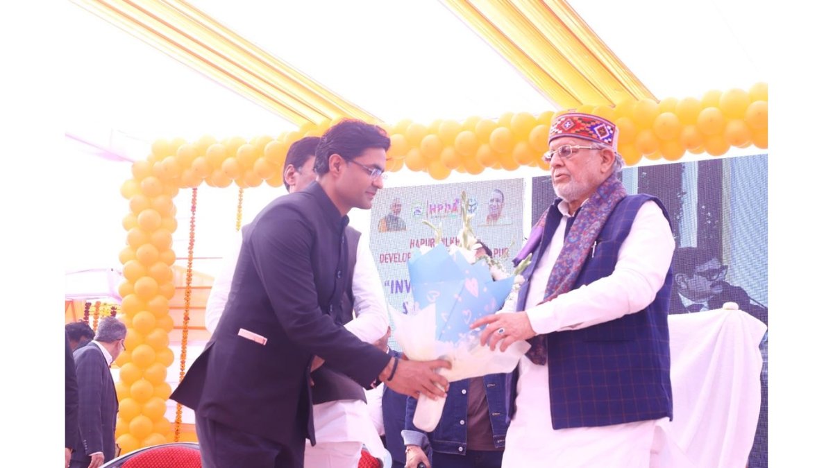 HPDA’s ‘Invest in Hapur’ Summit 2025: Chief Guest Shri Suresh Kumar Khanna Praises Dr. Nitin Gaur’s Efforts as HPDA’s Financial Health and Development Surge